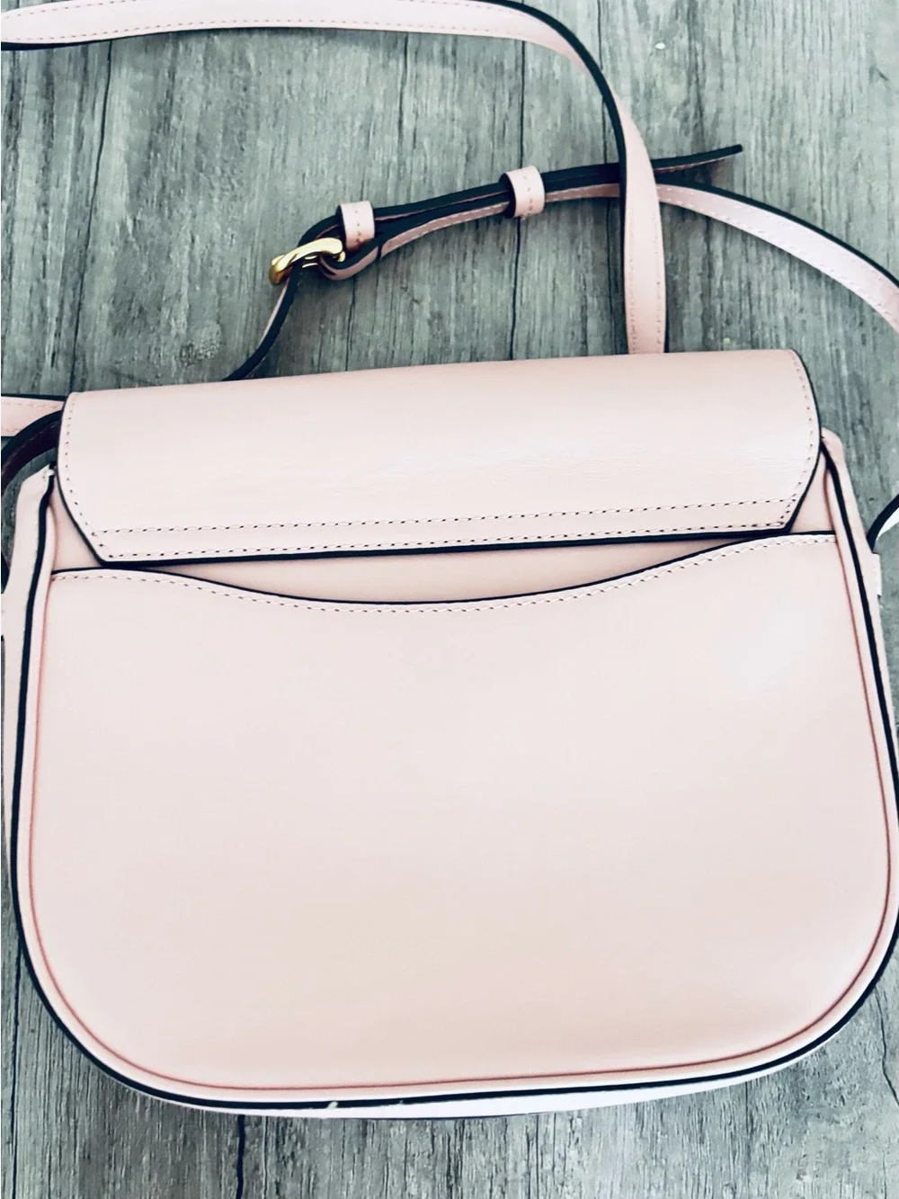 NWOT Banana Republic. Italian Leather Saddle Bag
